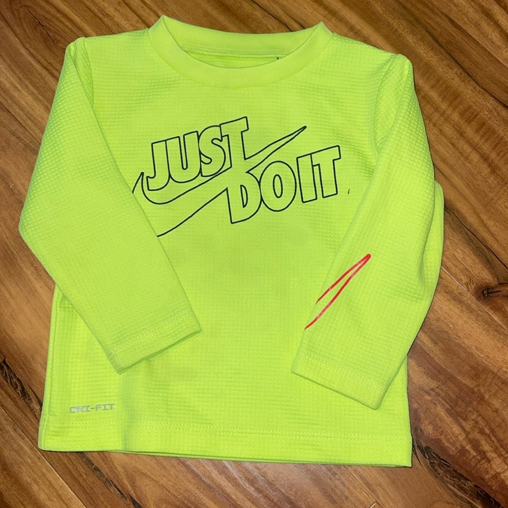 NIKE DRI FIT NEON SHIRT12M